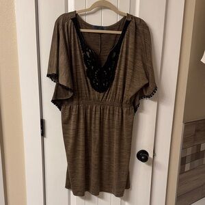 Chic Brown Tunic with Black Lace by [Brand]
